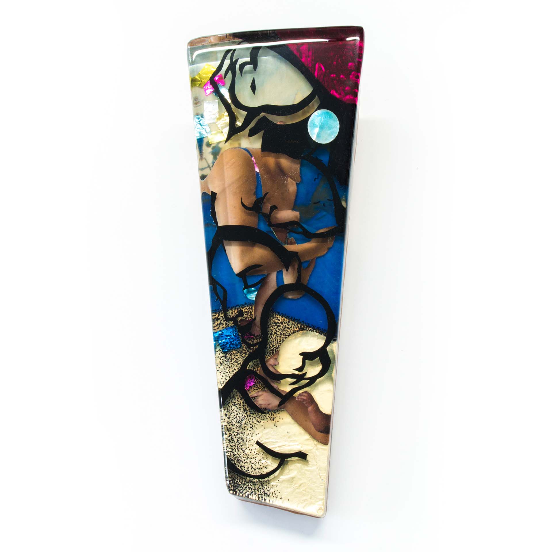 Wiebke Kirchner, embrace, Collageobjekt, 22 x 8,5 x 2 cm, 2023
